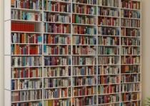 Buchregale