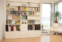 Regal mit Schubkästen